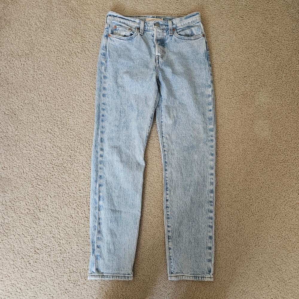 Levi's Wedgie Icon Fit in Samba Gap 26